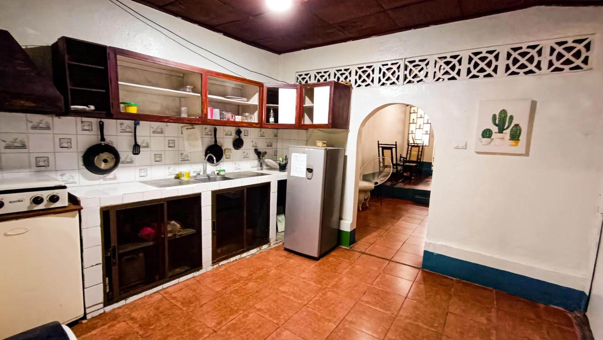 Hostal El Rio León Eksteriør bilde