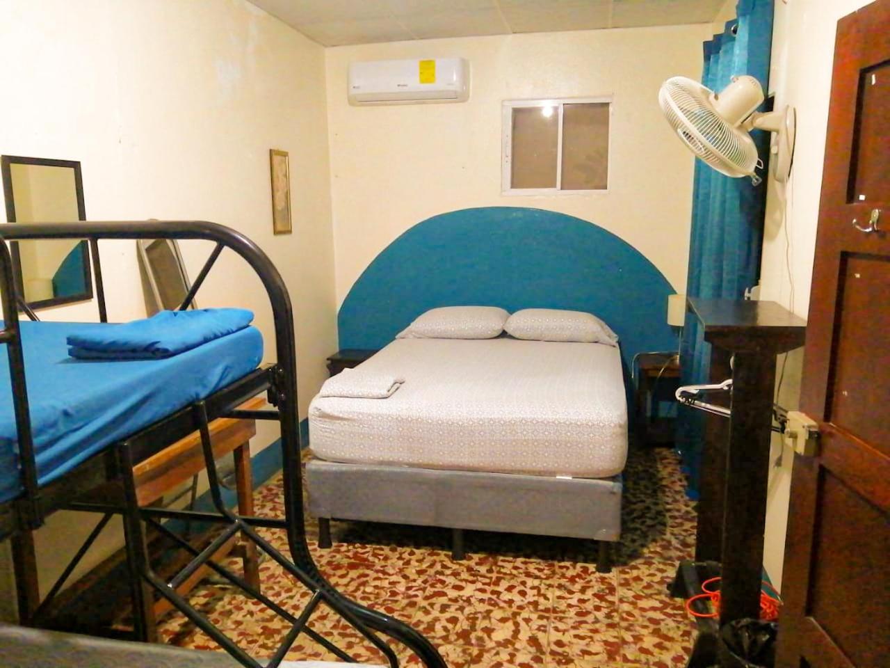 Hostal El Rio León Eksteriør bilde